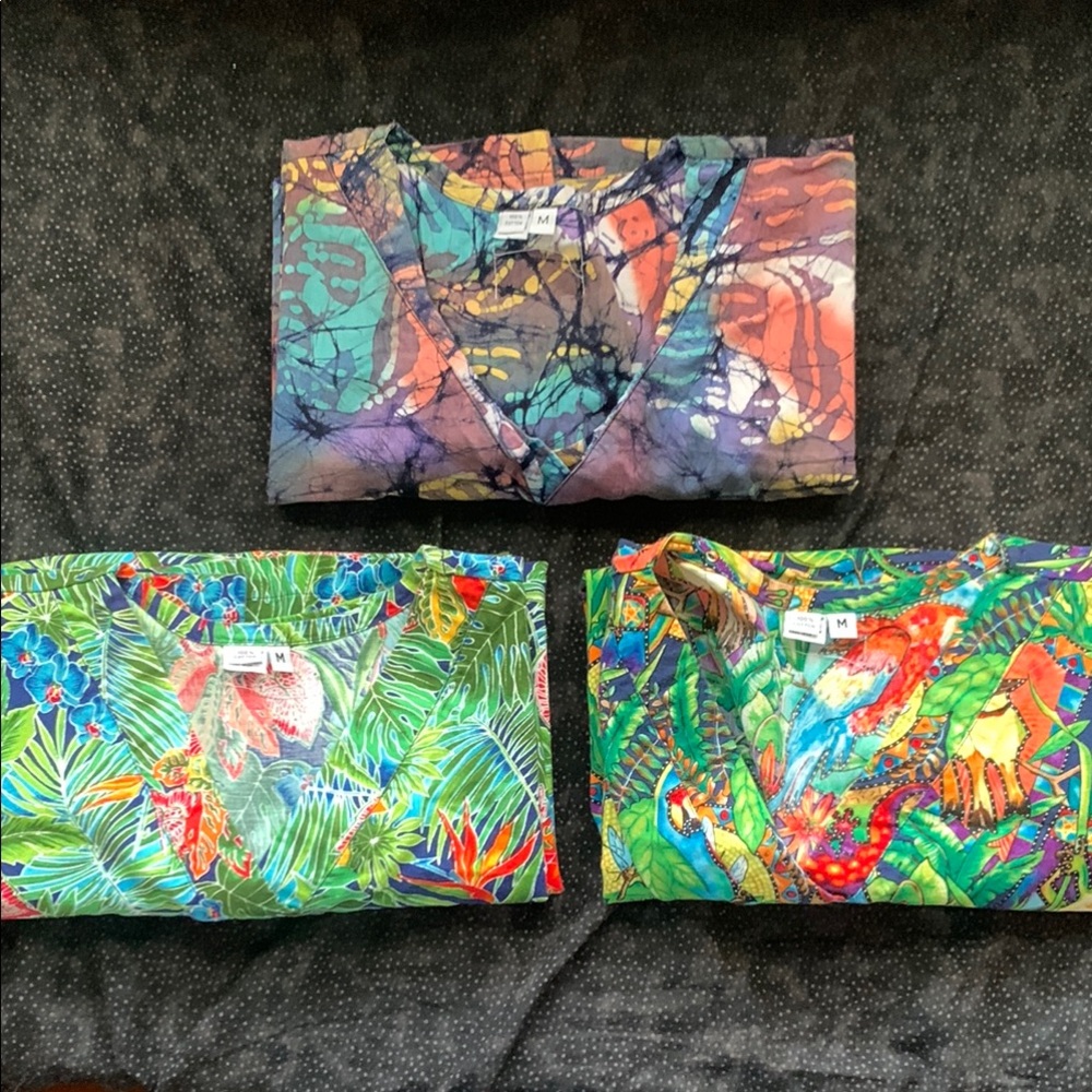 Lot of 3 Colorful V-Neck Scrubs Key West Scrub Tops Chest Pocket Size M